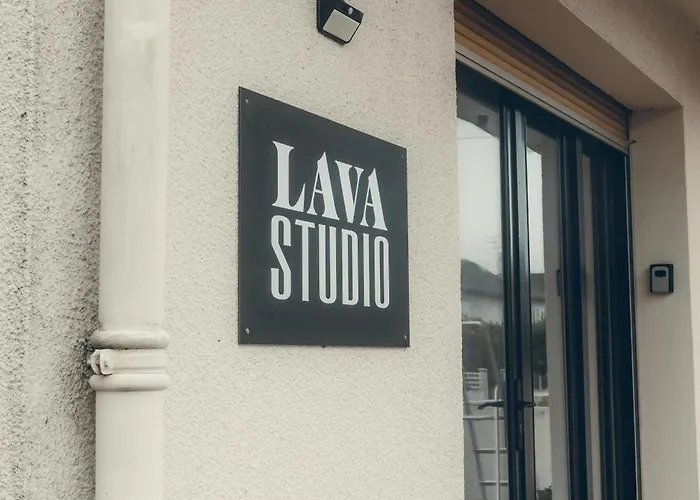 Lava *